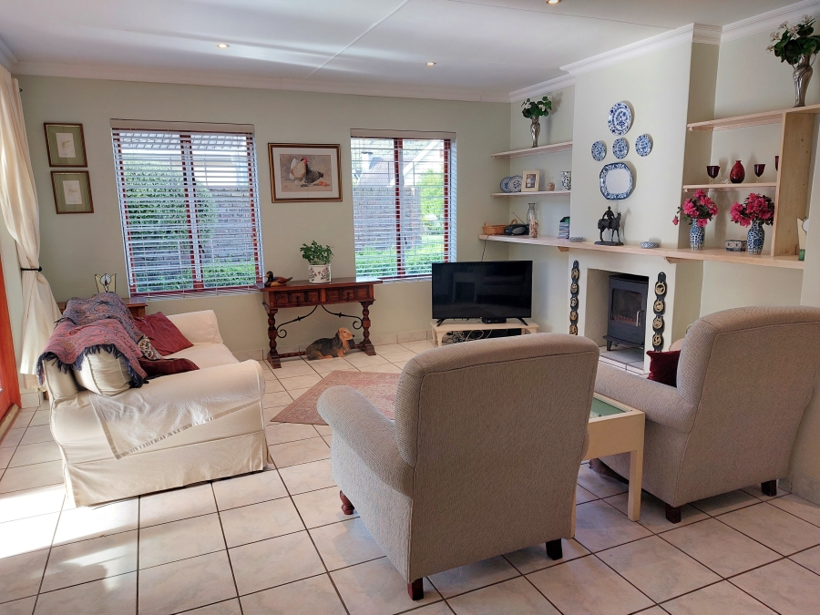 2 Bedroom Property for Sale in The Island Western Cape